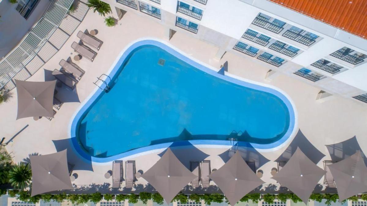 Lux Pool Suite Умаг Екстериор снимка