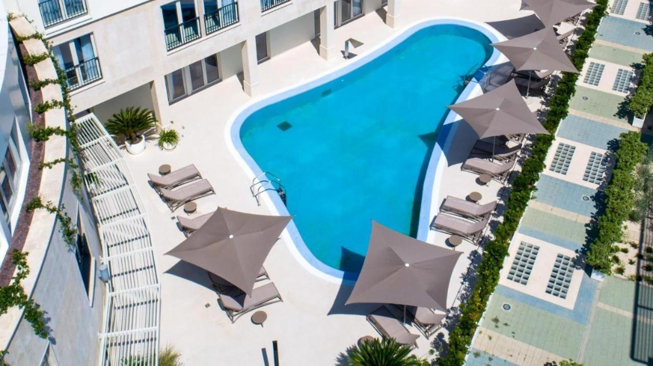 Lux Pool Suite Умаг Екстериор снимка