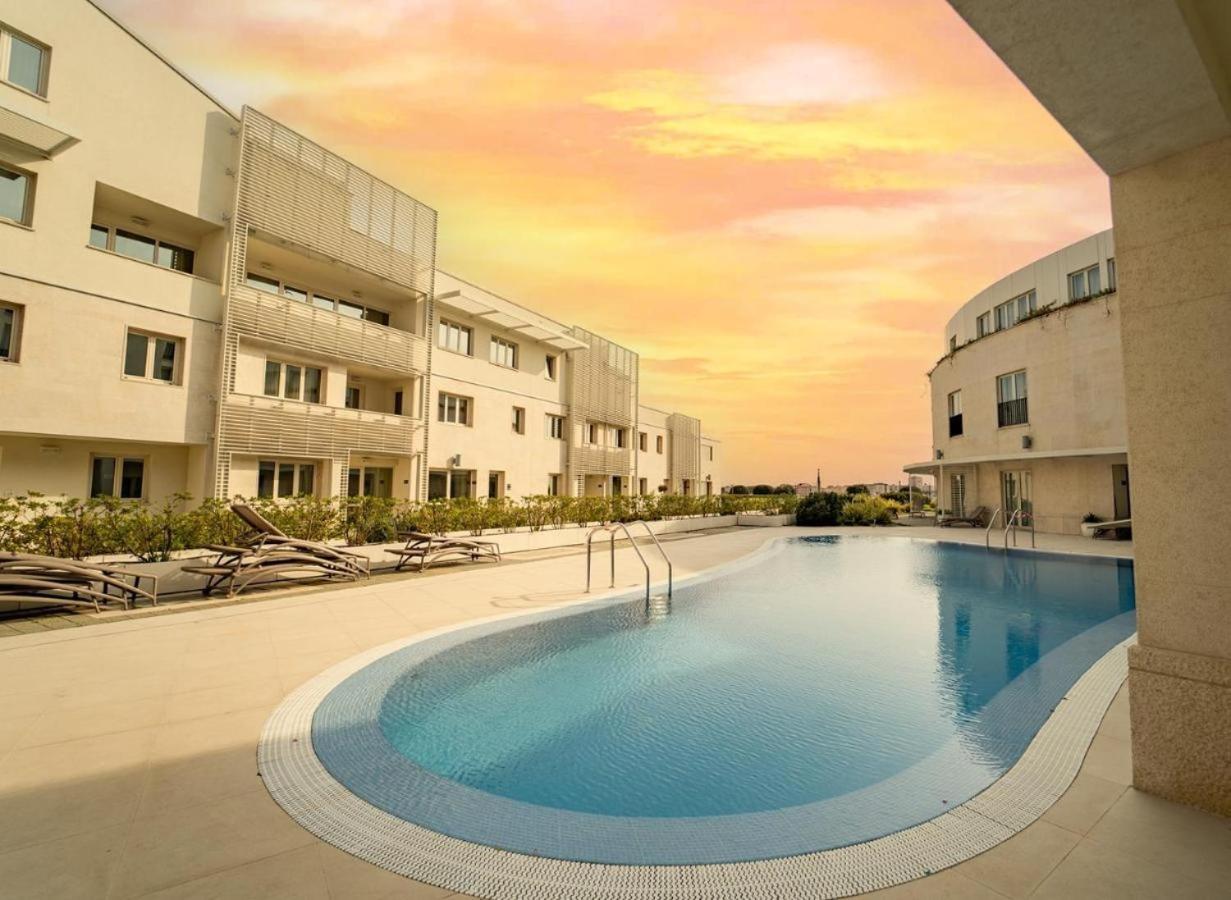 Lux Pool Suite Умаг Екстериор снимка